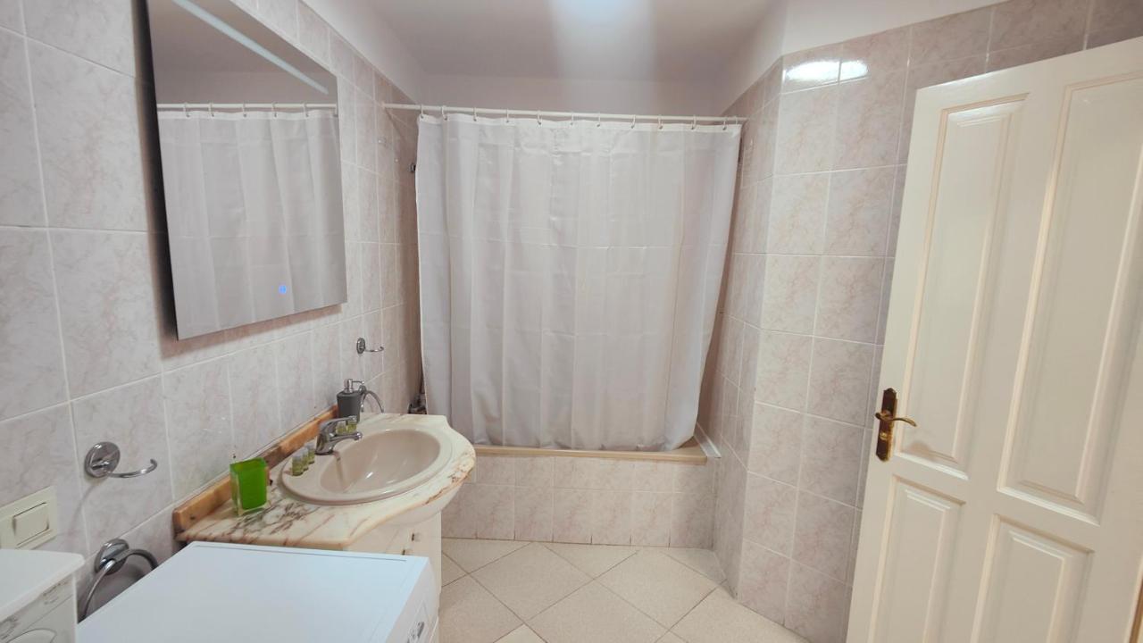 Apartment Amazing View In Tenerife Royal Garden Playa de las Americas (Tenerife)